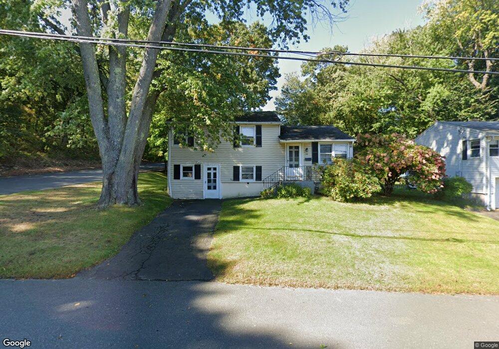 140 Longmeadow Dr, Waterbury, CT 06706 - photo 1