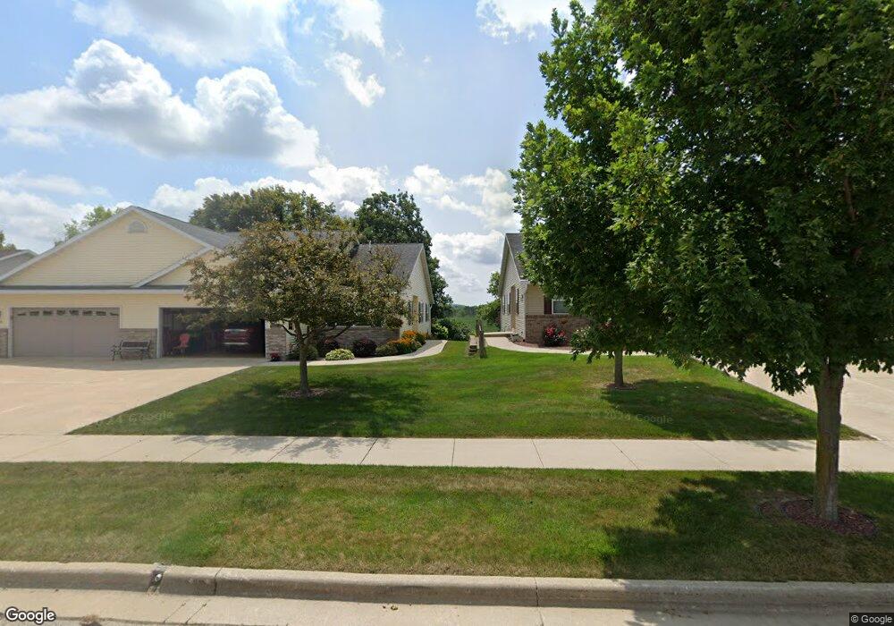 615 NE Shna Bek Trail unit 9, Kewaskum, WI 53040 - photo 1