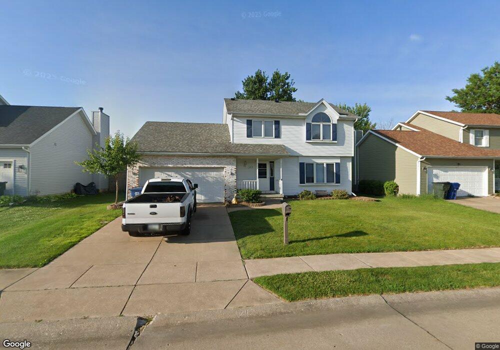 2435 W 60th Place, Davenport, IA 52806 - photo 1