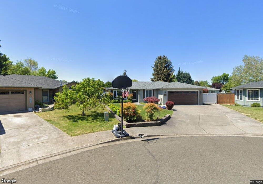 124 Shadowwood Ct, Central Point, OR 97502 - photo 1