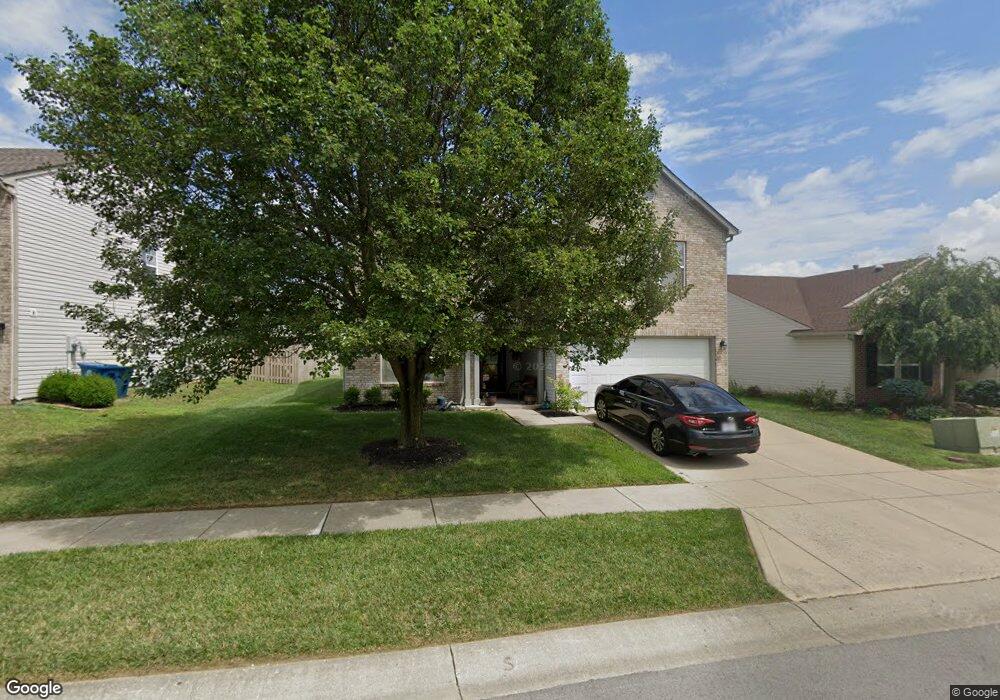 10295 Lothbury Cir, Fishers, IN 46037 - photo 1