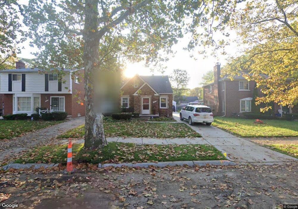 18912 Berden St, Grosse Pointe, MI 48236 - photo 1