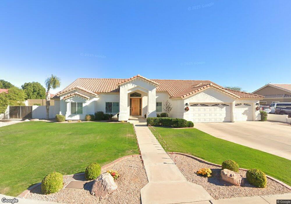 817 N Penrose Cir, Mesa, AZ 85205 - photo 1