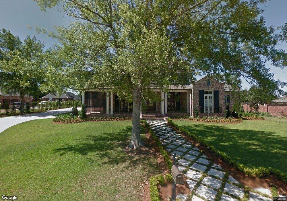 2 Glen Oaks Dr, Houma, LA 70360 - photo 1