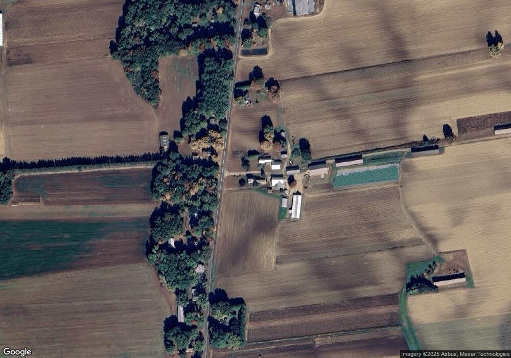 38 Roosevelt St, Hadley, MA 01035 - photo 1