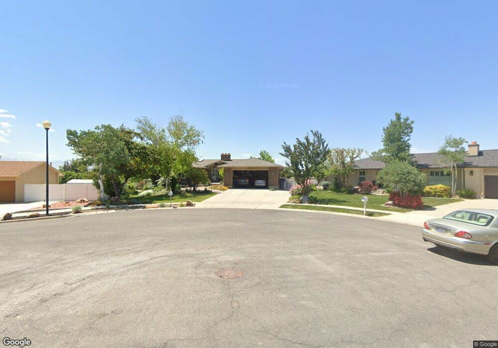 9150 Mockingbird Cir, Sandy, UT 84094 - photo 1