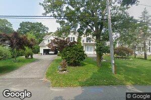 11225 Peconic Bay Blvd, Mattituck, NY 11952