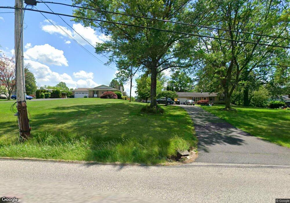 1131 Sleepy Hollow Rd, Pennsburg, PA 18073 - photo 1