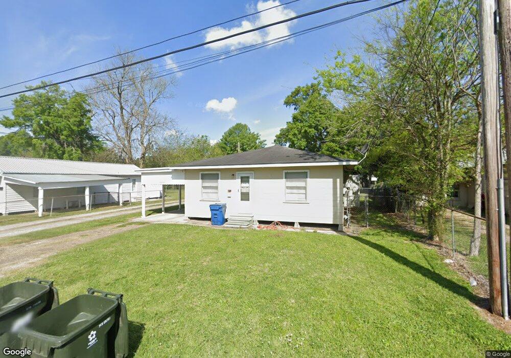 1310 S Weeks St, New Iberia, LA 70560 - photo 1