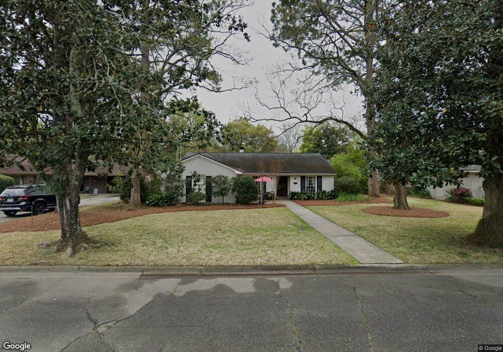 109 E 58th St, Savannah, GA 31405 - photo 1