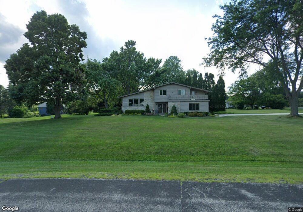 W256N5891 North Hill Dr, Sussex, WI 53089 - photo 1