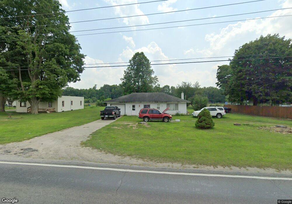 1003 W Mishawaka Rd, Elkhart, IN 46517 - photo 1