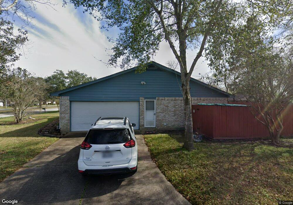 16802 Blackhawk Blvd, Friendswood, TX 77546 - photo 1