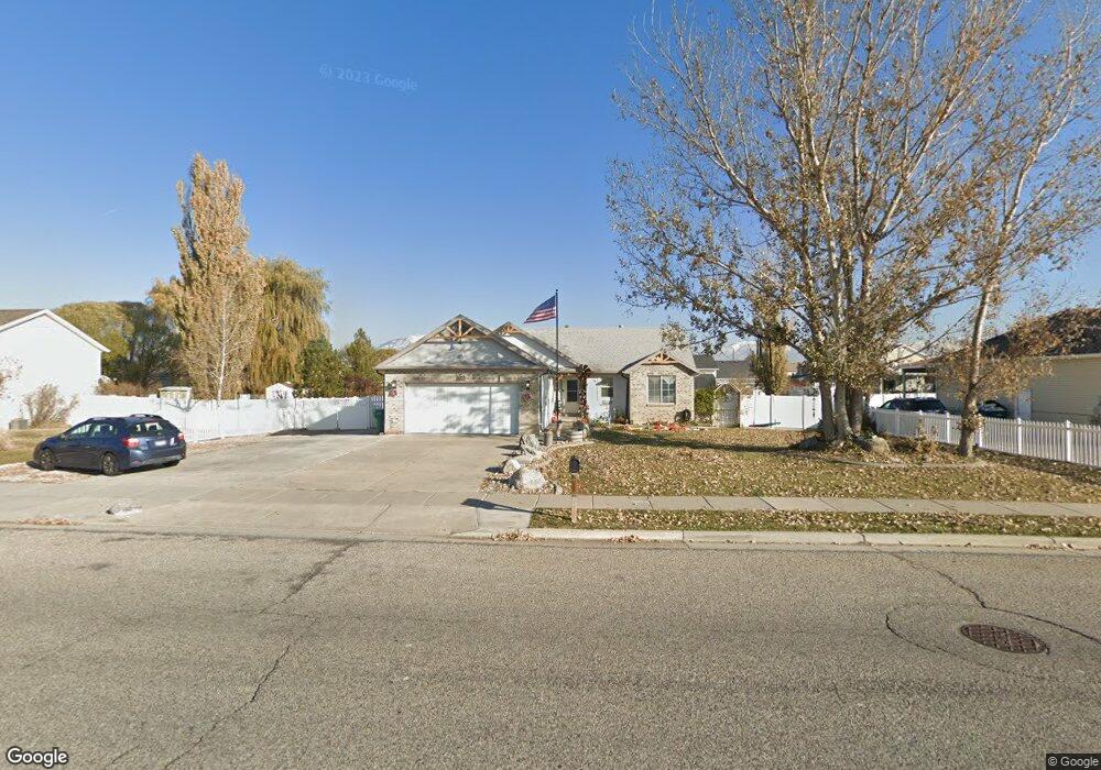 5912 S 4300 W, Hooper, UT 84315 - photo 1