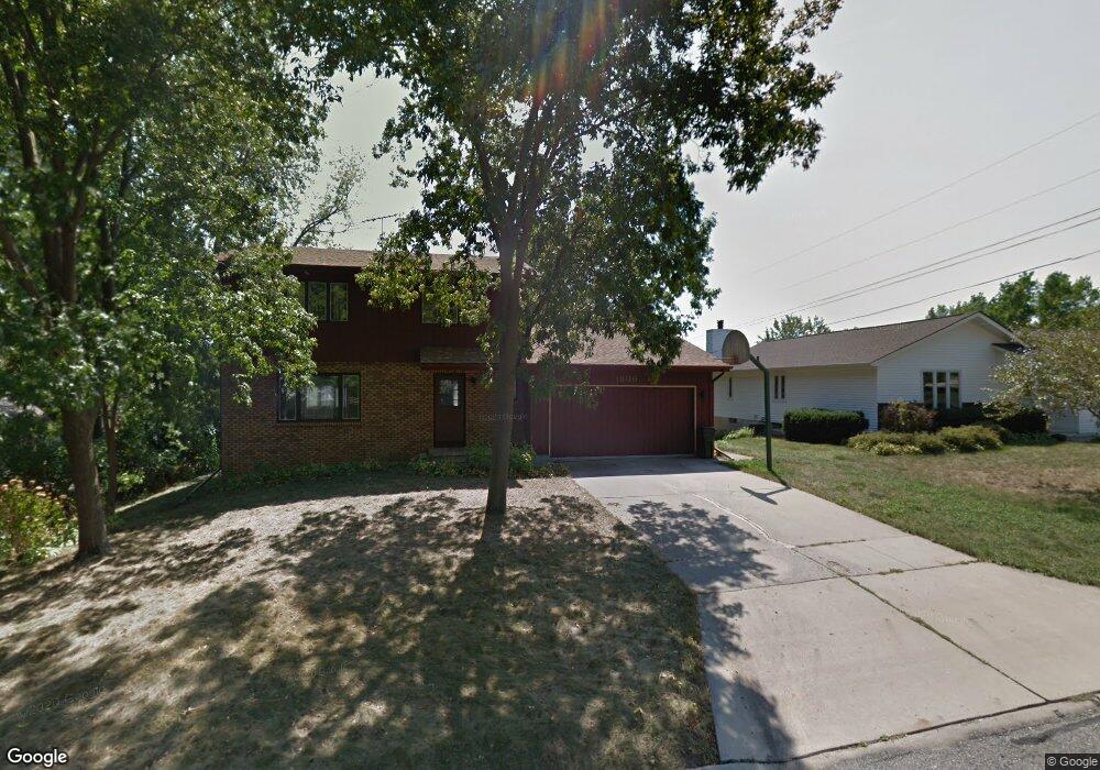 1806 Linden Ave, Cedar Falls, IA 50613 - photo 1