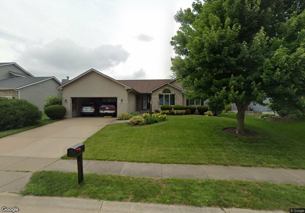 1110 Emerald Woods Ct, Davenport, IA 52806 - photo 1
