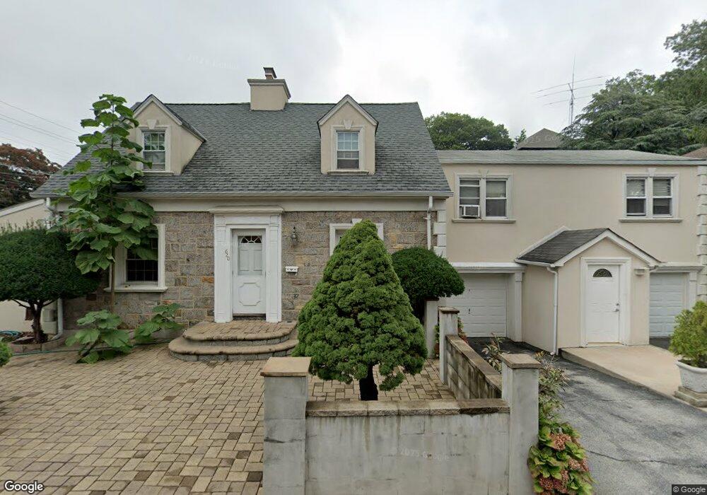 620 Kimball Ave, Yonkers, NY 10704 - photo 1