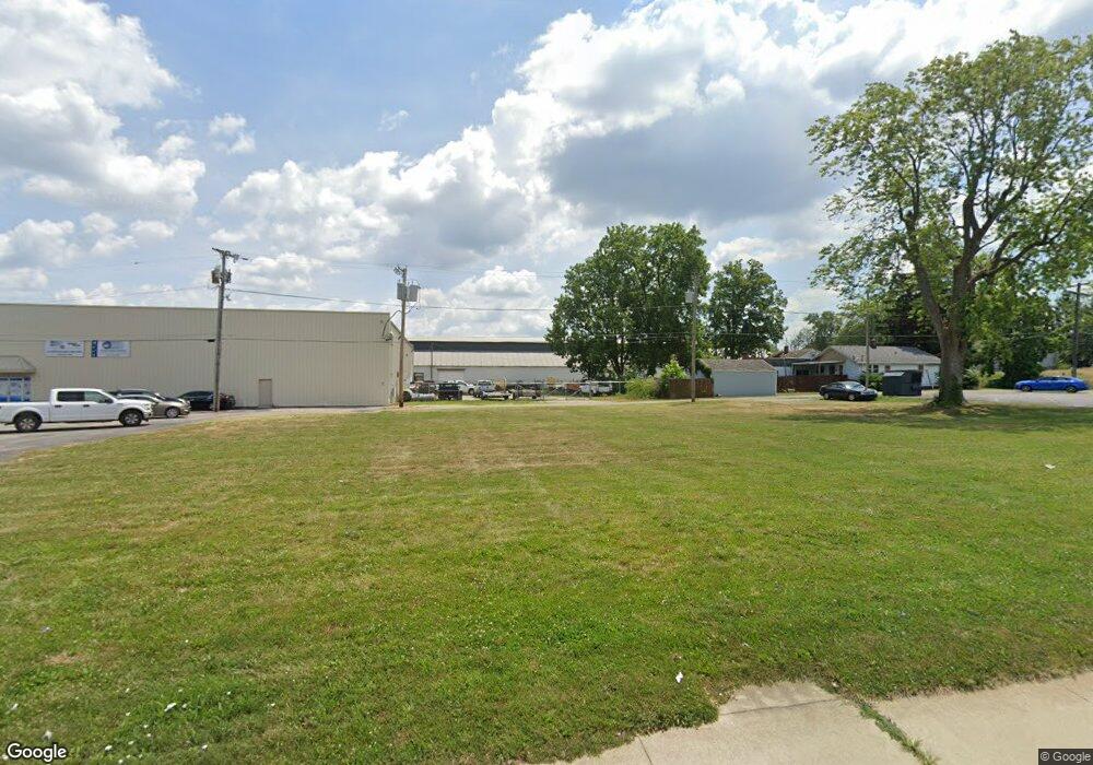 2610 S Madison St, Muncie, IN 47302 - photo 1