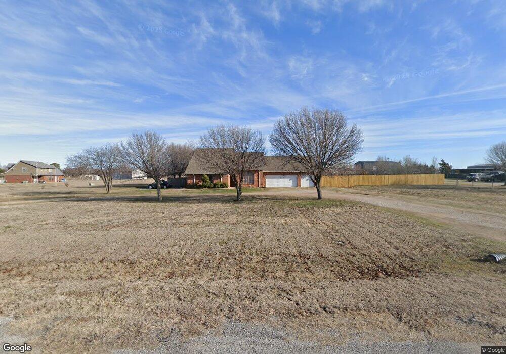 33 Wildflower Cir, Cache, OK 73527 - photo 1