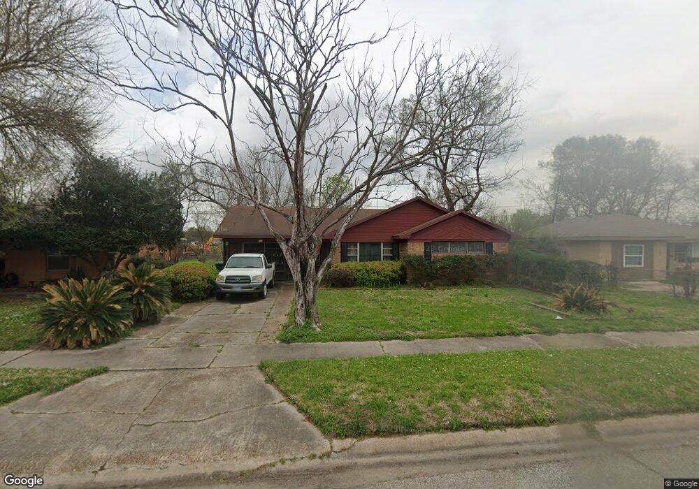 111 E Janisch Rd, Houston, TX 77022 - photo 1