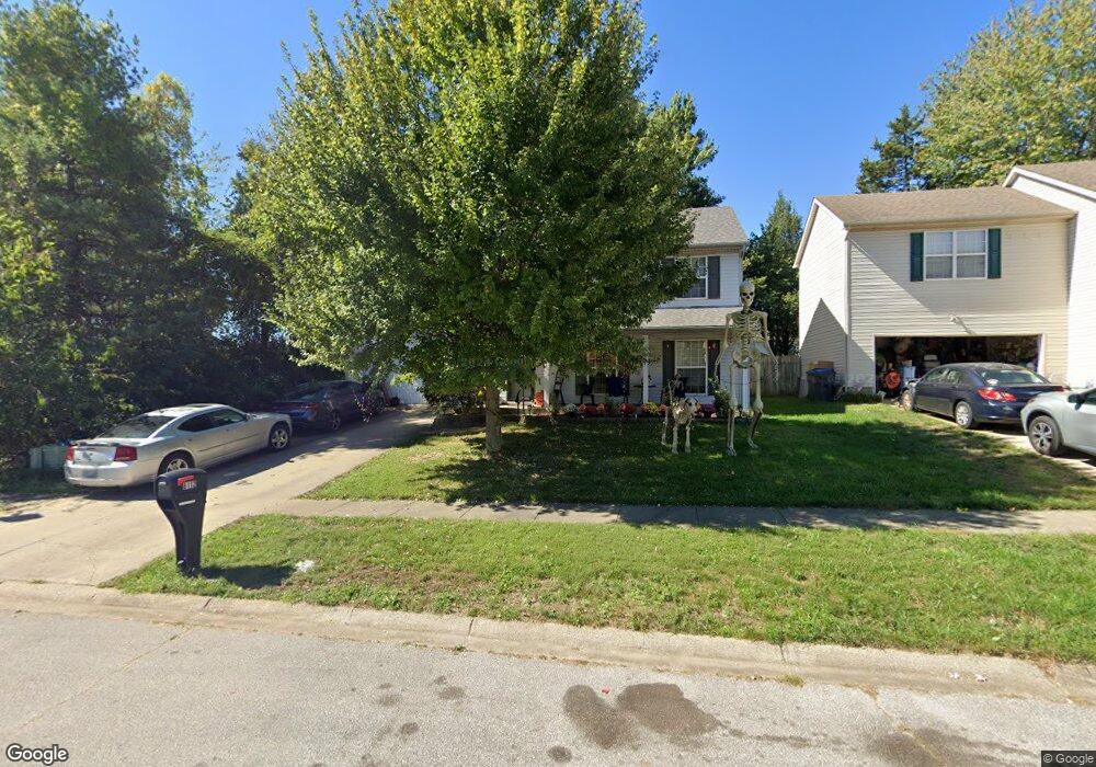 8112 Apple Valley Dr, Louisville, KY 40228 - photo 1