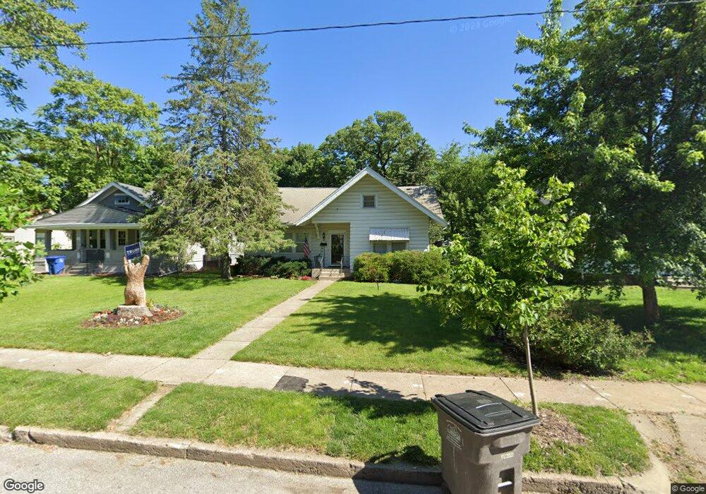 913 Clinton Ave, Des Moines, IA 50313 - photo 1