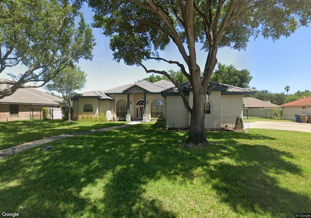 2412 Kings Dr, Edinburg, TX 78539 - photo 1
