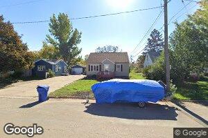 814 3rd St SE, Pipestone, MN 56164