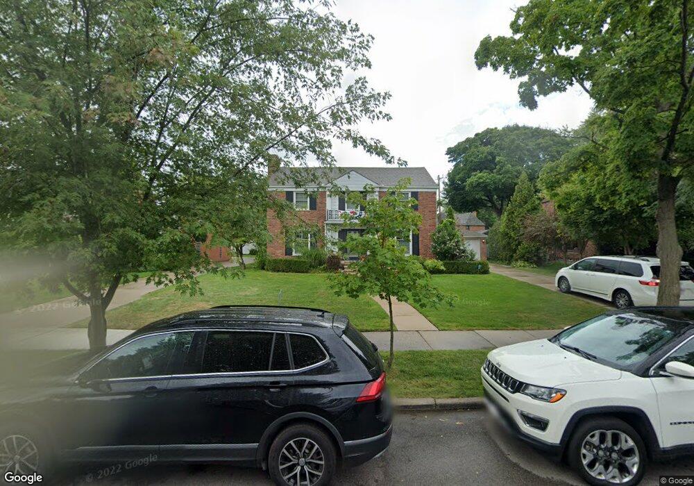 715 Lakepointe St, Grosse Pointe Park, MI 48230 - photo 1