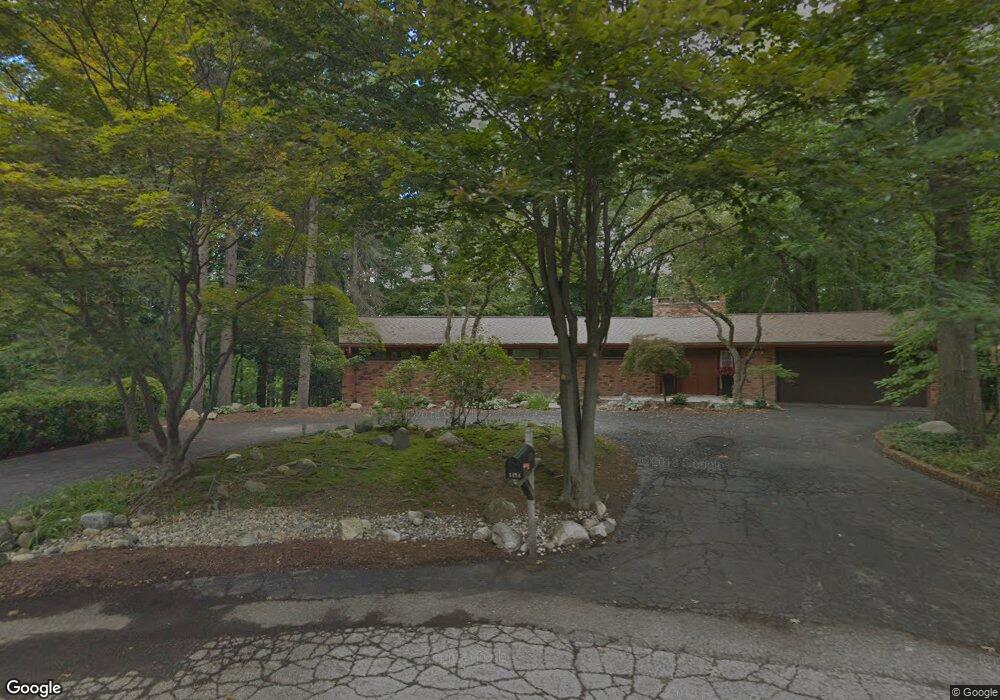 1474 Sodon Ct, Bloomfield Hills, MI 48302 - photo 1