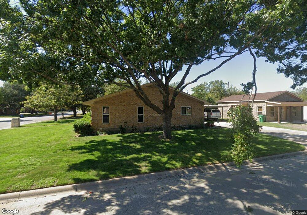 701 W Ash St, Celina, TX 75009 - photo 1