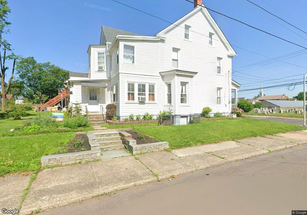 902 Juniper St, Quakertown, PA 18951 - photo 1