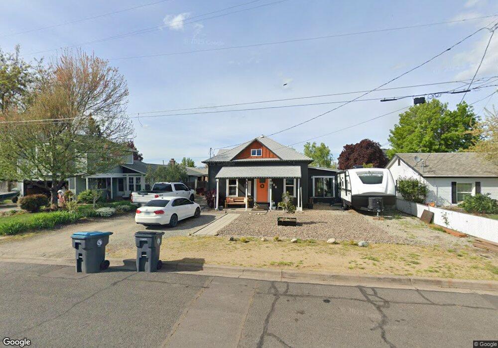 659 Cedar St, Central Point, OR 97502 - photo 1