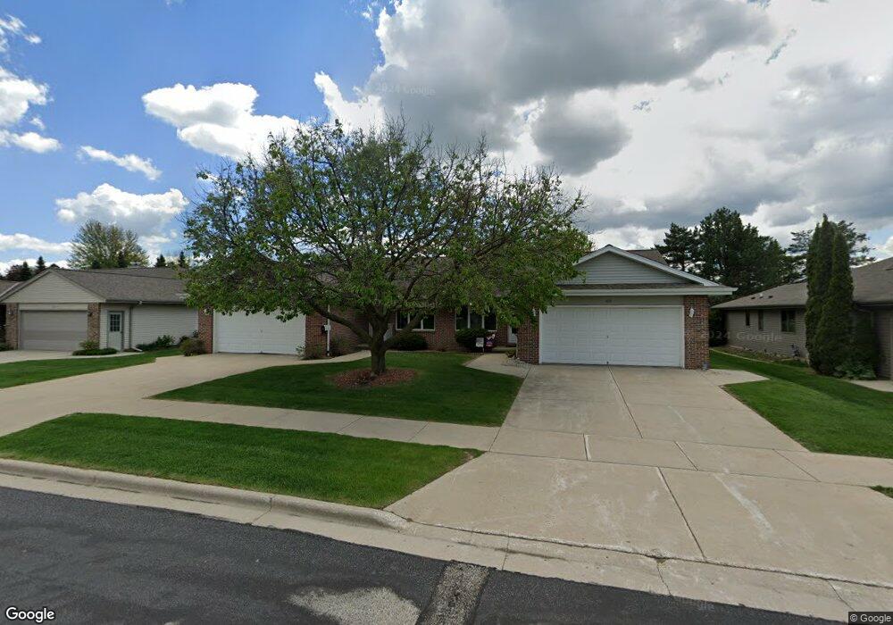 289 Whisper Ln, Kewaskum, WI 53040 - photo 1