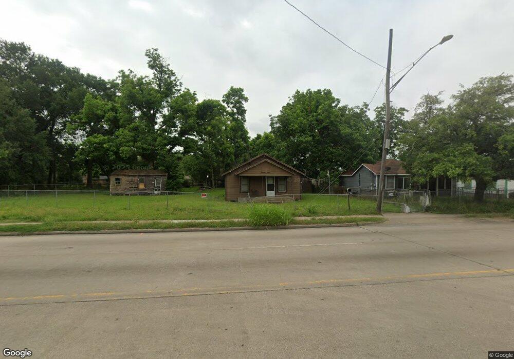 791 W Little York Rd, Houston, TX 77091 - photo 1