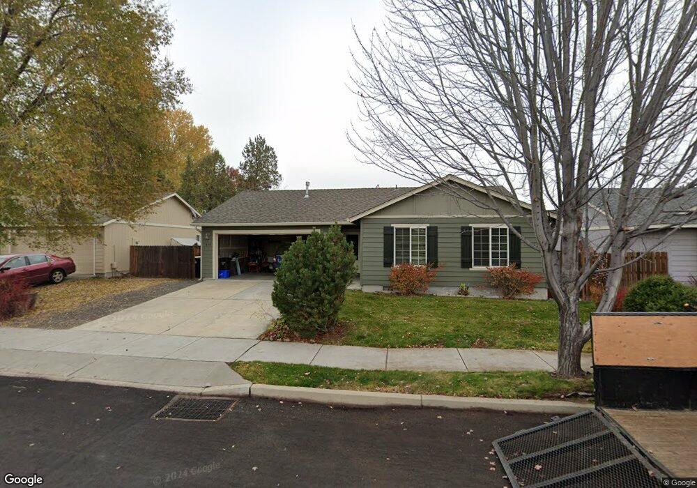 444 SW 28th St, Redmond, OR 97756 - photo 1