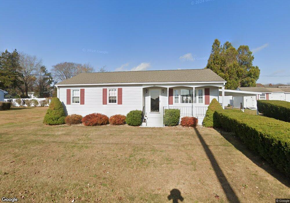 10 Venetian Dr, Old Lyme, CT 06371 - photo 1