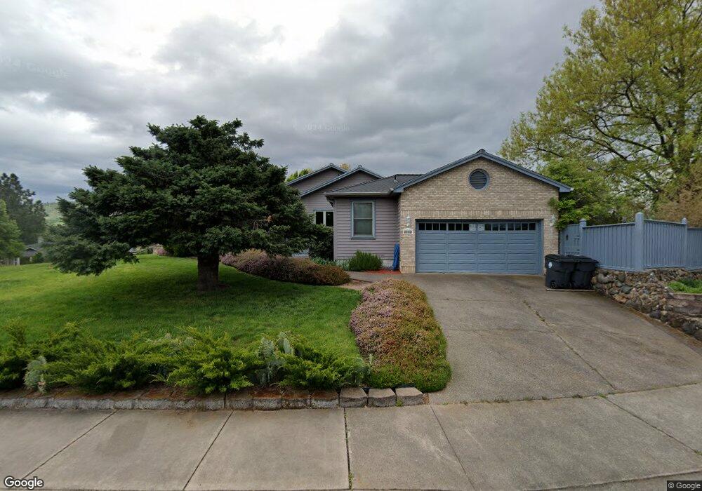 1530 N Modoc Ave, Medford, OR 97504 - photo 1