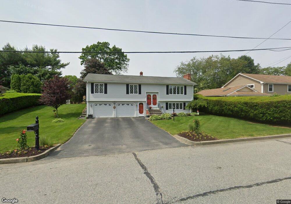 18 Roger Williams Dr, Greenville, RI 02828 - photo 1