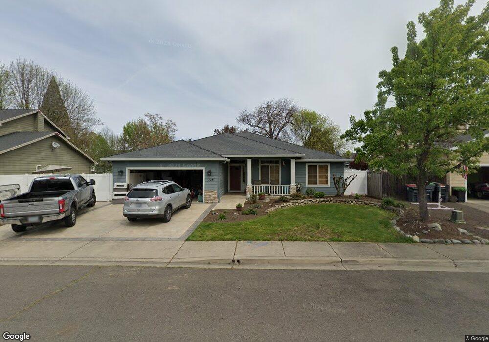 328 Donna Way, Central Point, OR 97502 - photo 1