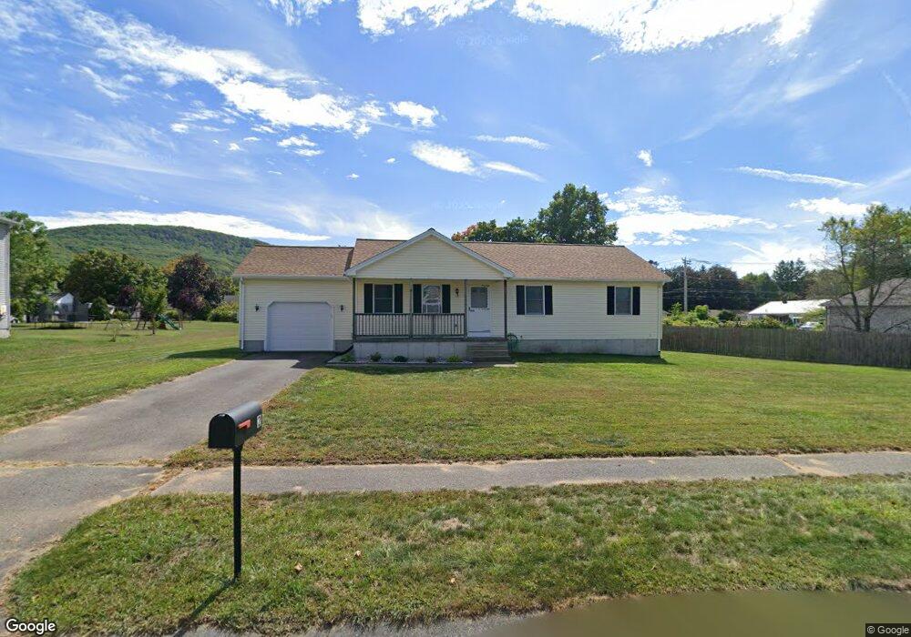 2 Duda Dr, Easthampton, MA 01027 - photo 1