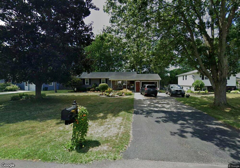 7312 Nickett Dr, North Tonawanda, NY 14120 - photo 1