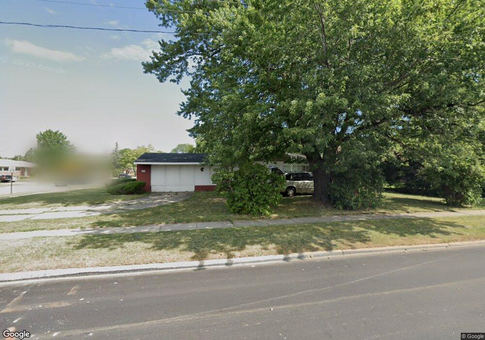 15765 E 11 Mile Rd, Roseville, MI 48066 - photo 1