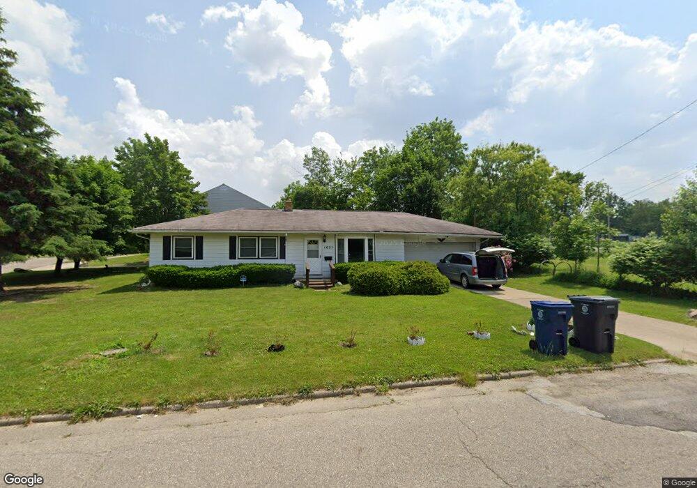 1021 Mann Ave, Flint, MI 48503 - photo 1