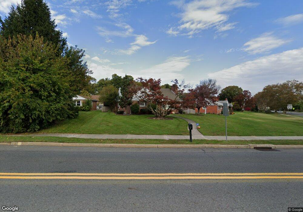 7 W Govenor Rd, Hershey, PA 17033 - photo 1