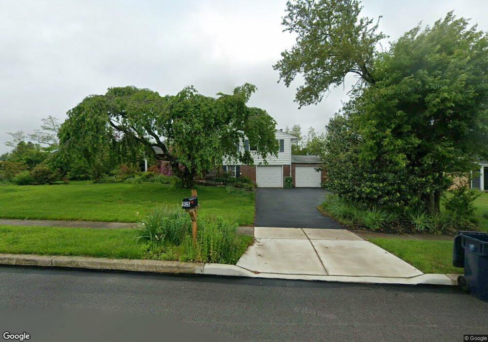 915 Denston Dr, Ambler, PA 19002 - photo 1