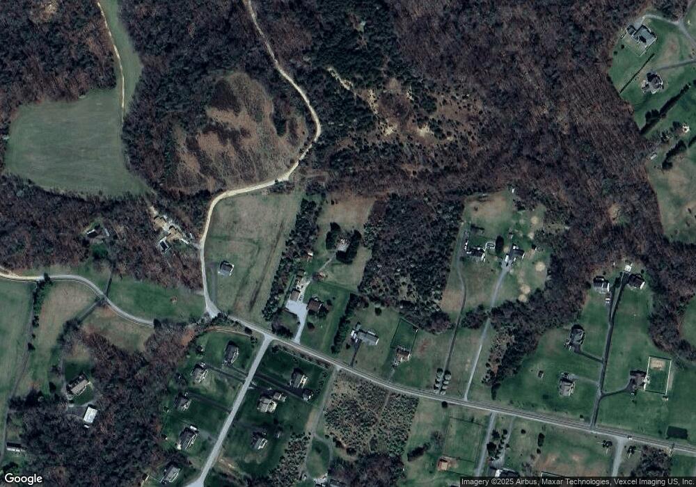 12328 Grosstown Rd, Hughesville, MD 20637 - photo 1