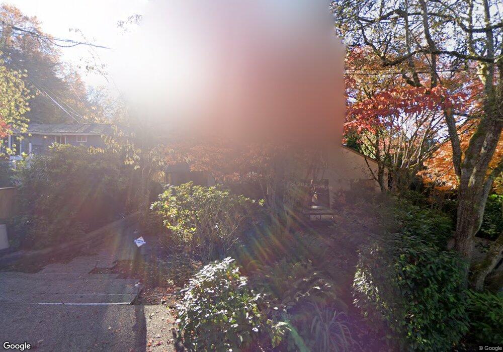 8015 SE 58th St, Mercer Island, WA 98040 - photo 1