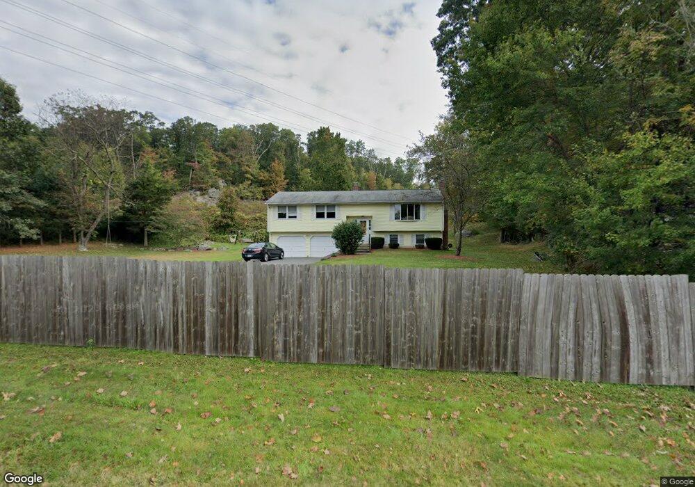 162 Whittemore Rd, Middlebury, CT 06762 - photo 1