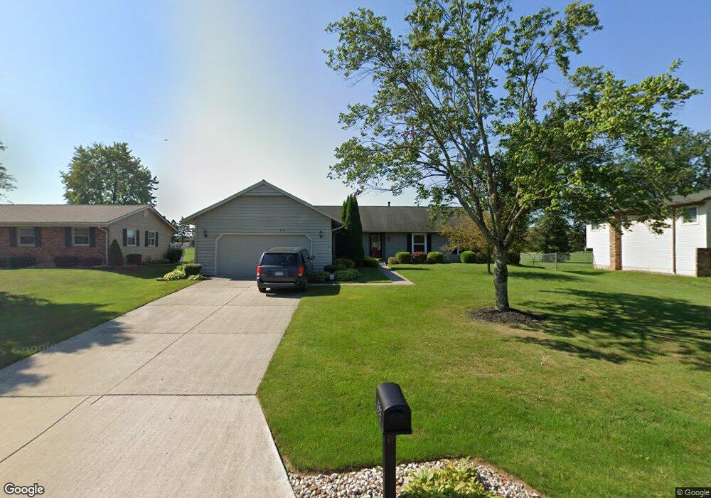 1353 Oakridge Dr, Bucyrus, OH 44820 - photo 1